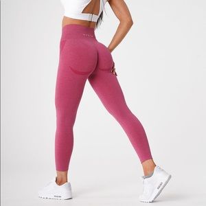 NVGTN Crimson Contour Seamless Leggings Size S